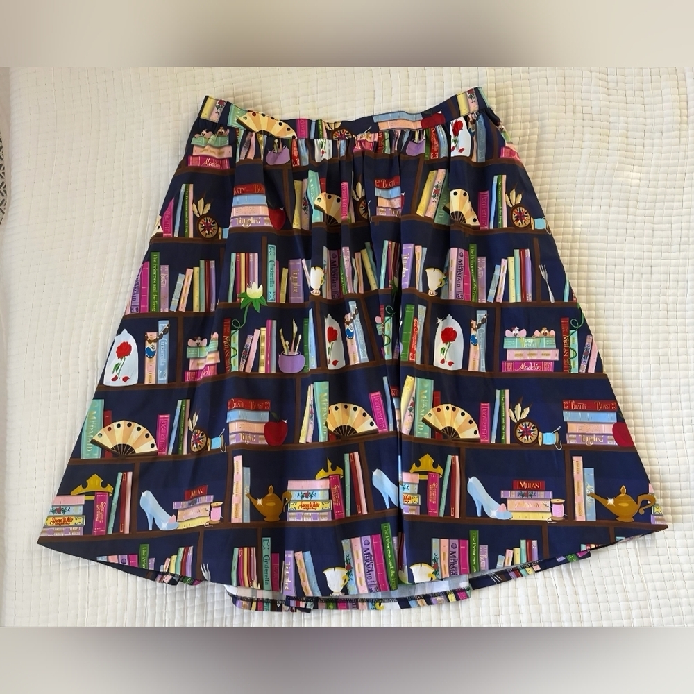 Loungefly Stitch Shoppe Disney Princess Book Print Skirt Large New
